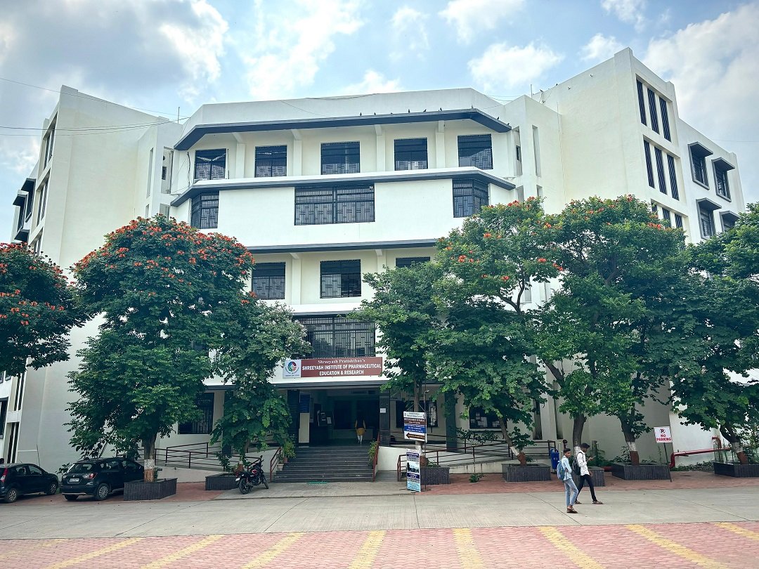 SHREEYASH INSTITUTE OF PHARMACY